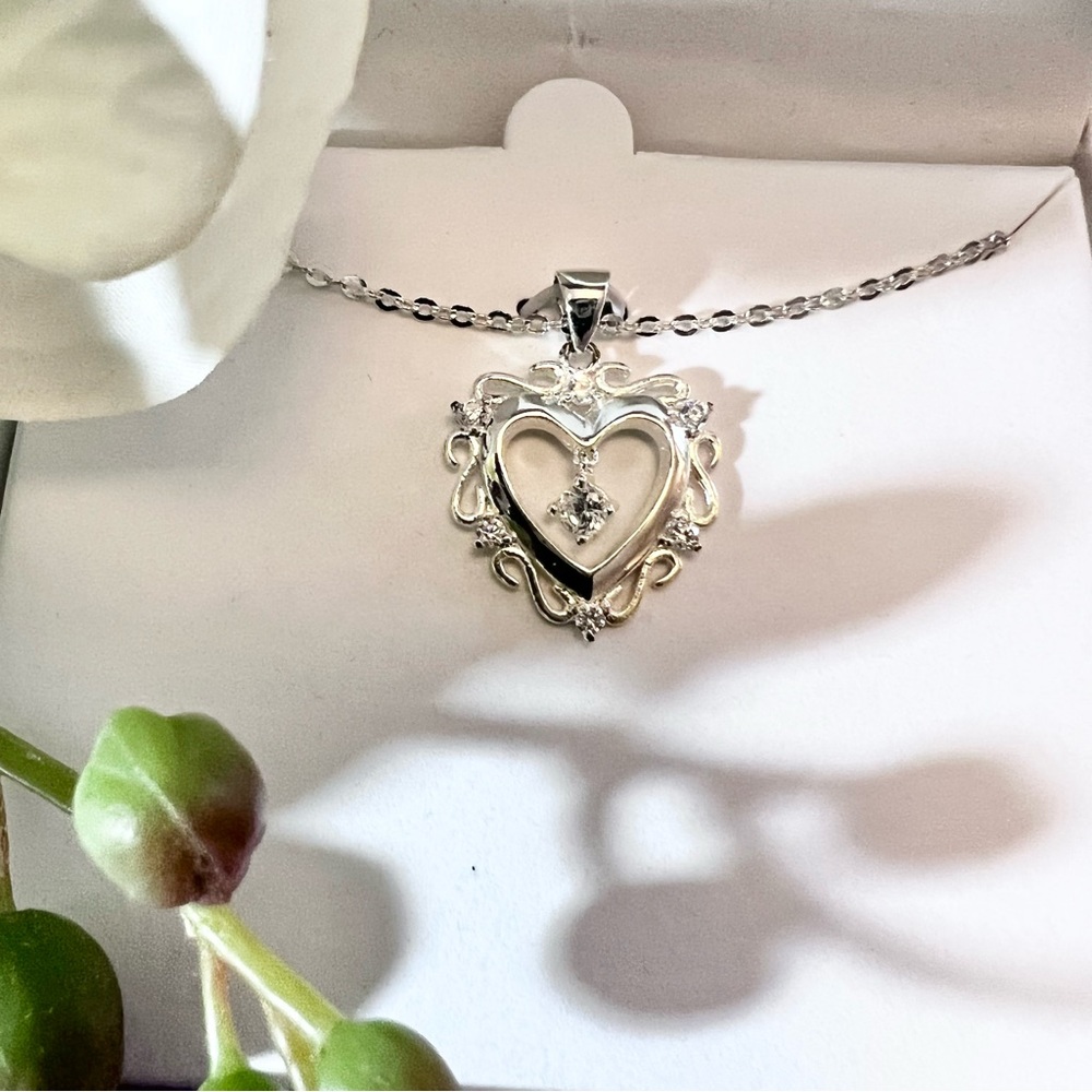 Silver Plated Heart Diamond Center Necklace NIB